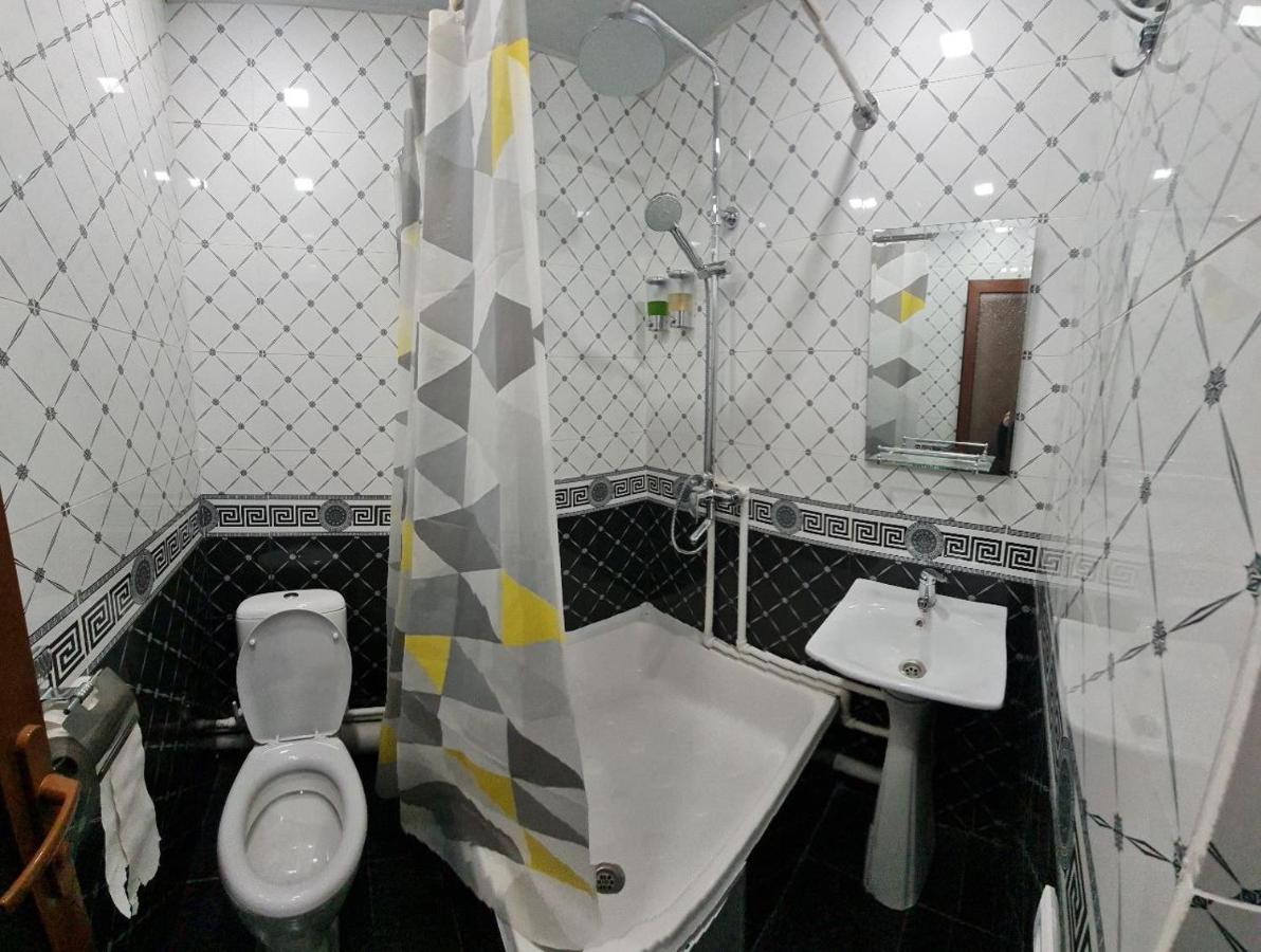 Status House Hotel Fergana Ngoại thất bức ảnh