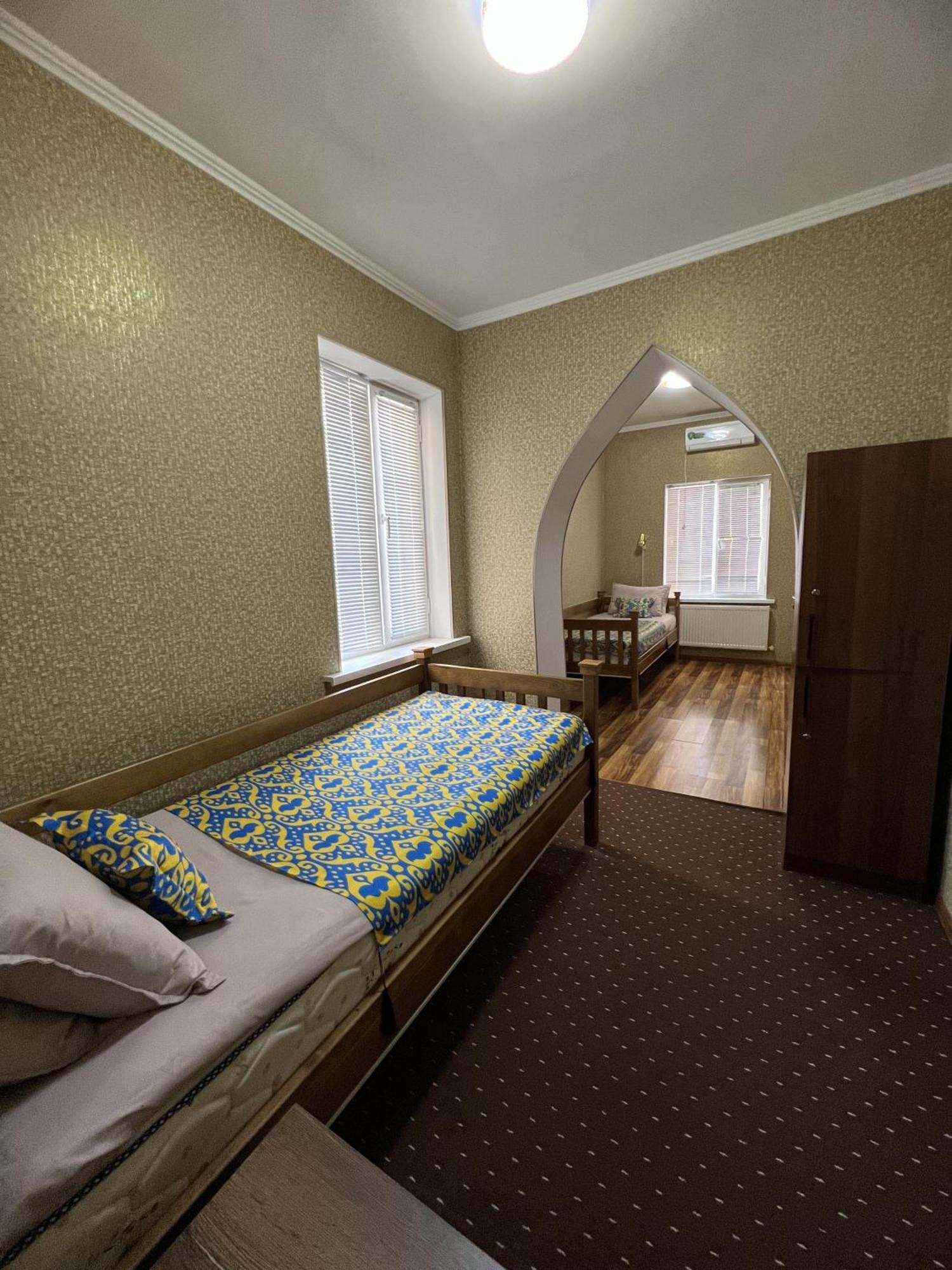 Status House Hotel Fergana Ngoại thất bức ảnh