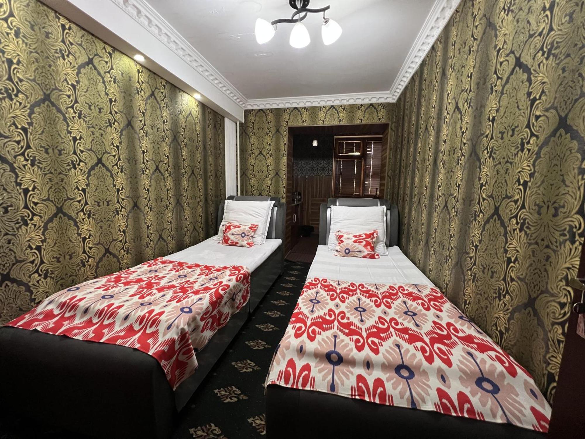 Status House Hotel Fergana Ngoại thất bức ảnh